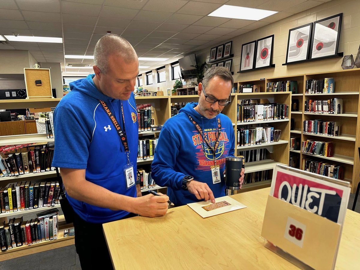 DandurandJason's tweet image. The best in the business! Celebrating @AMiller31 during National Assistant Principals Week #APWeek26 
Thanks for all that you do to make @RHS_Shells a positive place to work and learn for our teachers &amp;amp; students #AboveTheLine 🔱 #GoShells