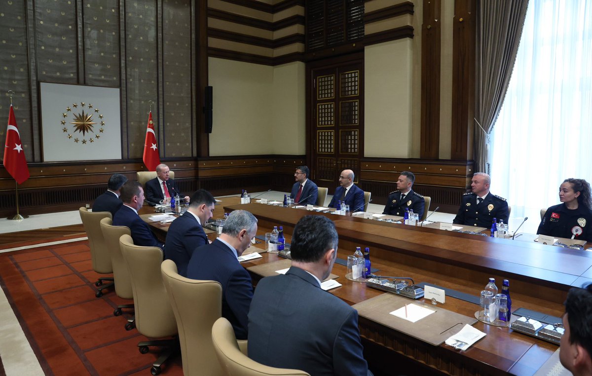 Mahmut Demirtaş tweet media