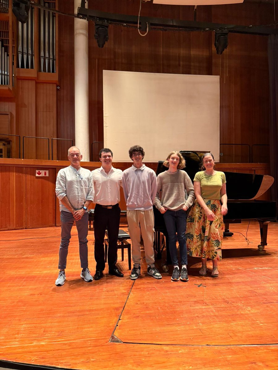 leodemariapiano's tweet photo. Masterclass in Cape Town Music University. 

Thank you for Françoise du Toit for the invitation to meet this wonderful place and students. https://t.co/ssUHnVfVfq