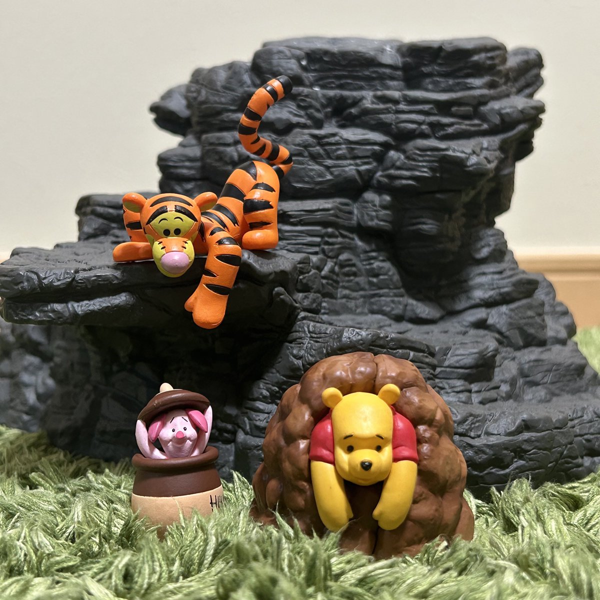 えむたろう tweet media