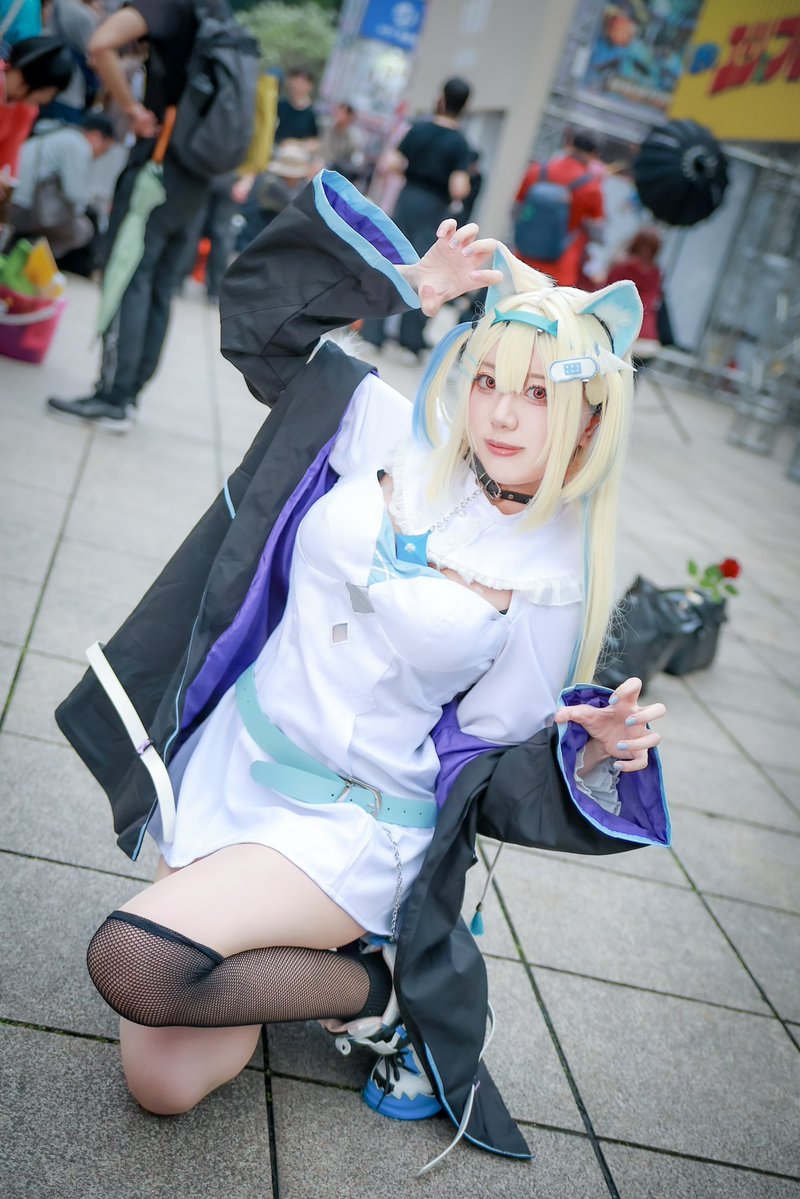 触手。 tweet media