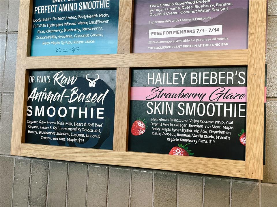 MENAFN's tweet image. Why Americans Are Buying $22 Smoothies Despite Feeling Terrible About The Economy #Americans #Buying #Smoothies #Despite #Feeling #Terrible #About #Economy #Inflation #Currency #US #Dollar #Exchange #Recessions dlvr.it/TRwzWk