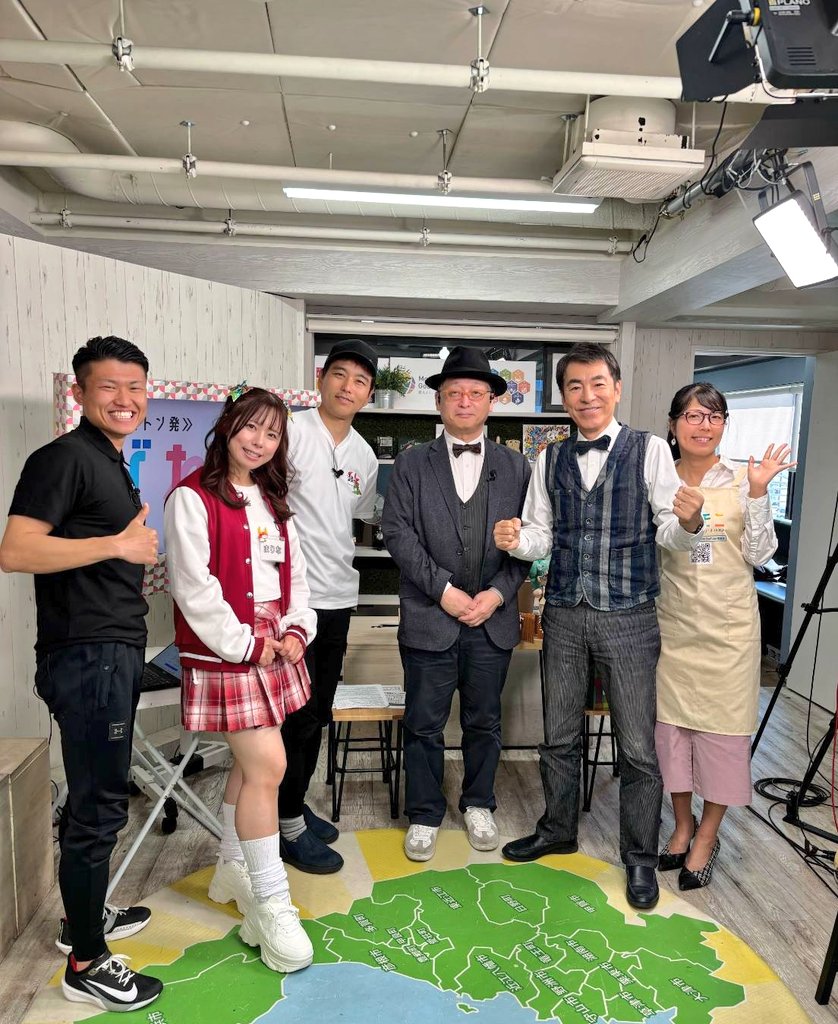 必見❗びわモニのギリギリチョ〜〜〜深掘り解説↓
#近江八幡市長選挙
youtube.com/watch?v=GhdJu3…

#部活動地域移行 
youtube.com/watch?v=GhdJu3…

#北陸新幹線延伸 #びわ湖花火大会 #小林アナ #たくろう #映画ガチャコン4 #びわモニ #川本勇 

※文句ある人はU-BOXへ share.google/JoXscc56nyese5…