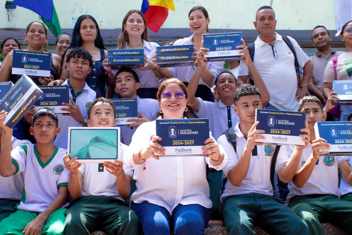 soledadalcaldia's tweet photo. 📱✨ SOLEDAD EDUCA DIGITAL sigue avanzando, día a día, hasta cumplir la meta de llevar 2.270 tablets a estudiantes del municipio.

📍 Día 2
🏫 IE de Soledad – INOBASOL — 📱 119
🏫 IE Caparroso — 📱 84
🏫 IE Técnica Francisco de Paula Santander — 📱 119
🏫 IE Policarpa Salavarrieta — 📱 37

🚀 Soledad Educa Digital: tecnología que abre nuevas oportunidades para aprender.