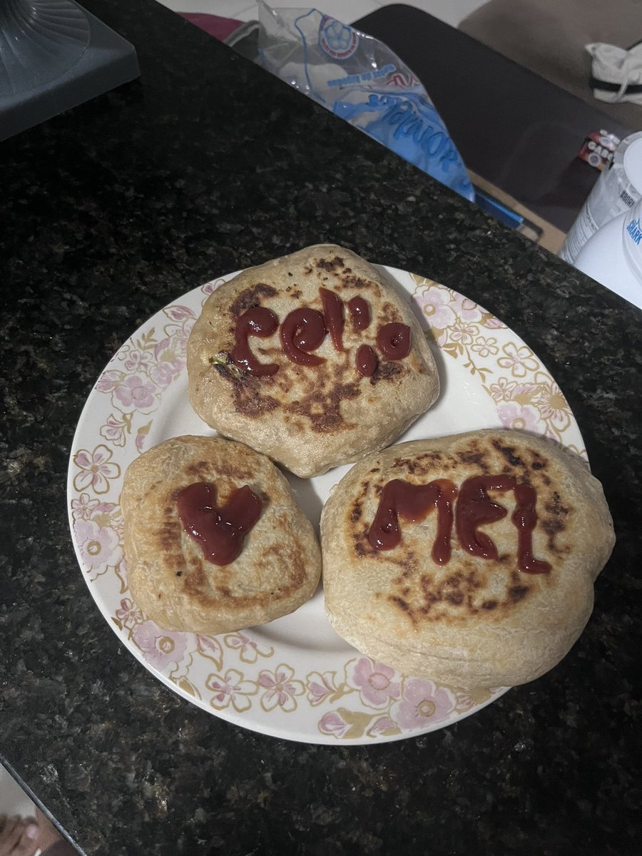 𝐦𝐞𝐥 e uma grande perda de tempo◞♡ tweet media