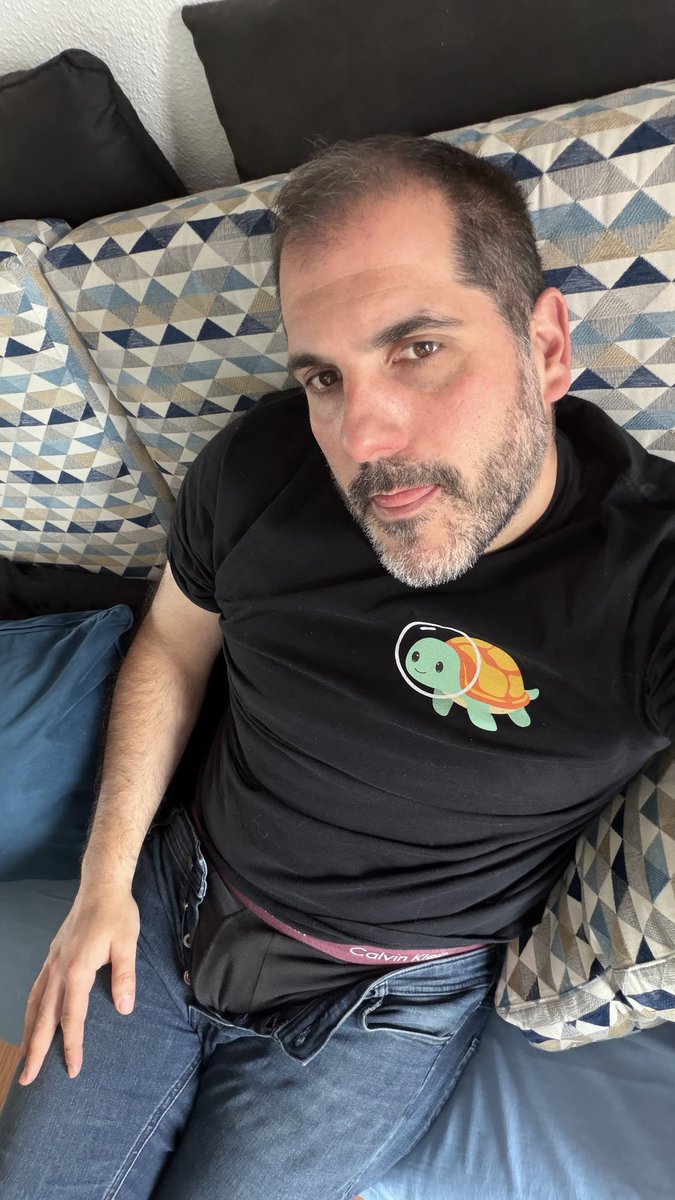 Javi in France 🧩 tweet media