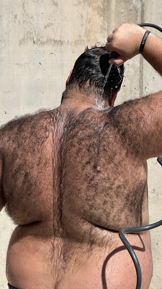 Pangoln6's tweet photo. Summer vibes🐻🌞
#TheMencey #oso #bear #gaychubbies  #furry #hairy #cruising
 #gaybear #chubbybear  #osotecanario #bearbull #Bearmacho #hairyuniverse #machopeludo https://t.co/6H16BkjA0s