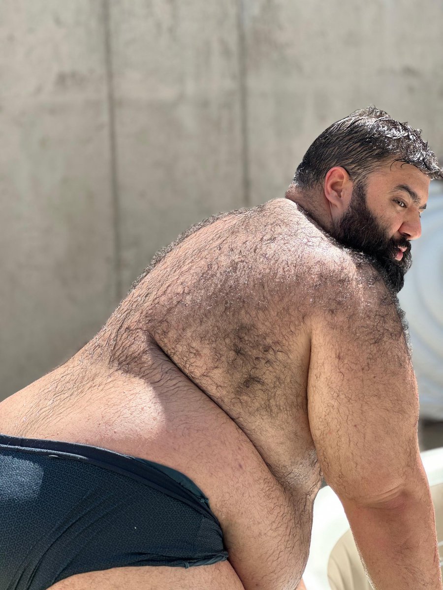 Pangoln6's tweet photo. Summer vibes🐻🌞
#TheMencey #oso #bear #gaychubbies  #furry #hairy #cruising
 #gaybear #chubbybear  #osotecanario #bearbull #Bearmacho #hairyuniverse #machopeludo https://t.co/6H16BkjA0s