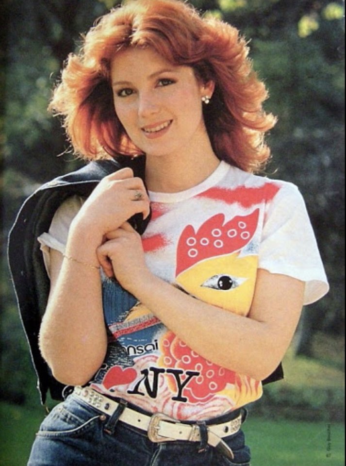TeleMediaFr's tweet image. #Souvenir Il y a 45 ans, le 20 avril 1981, @veroniquegenest prenait la pose. 🥰