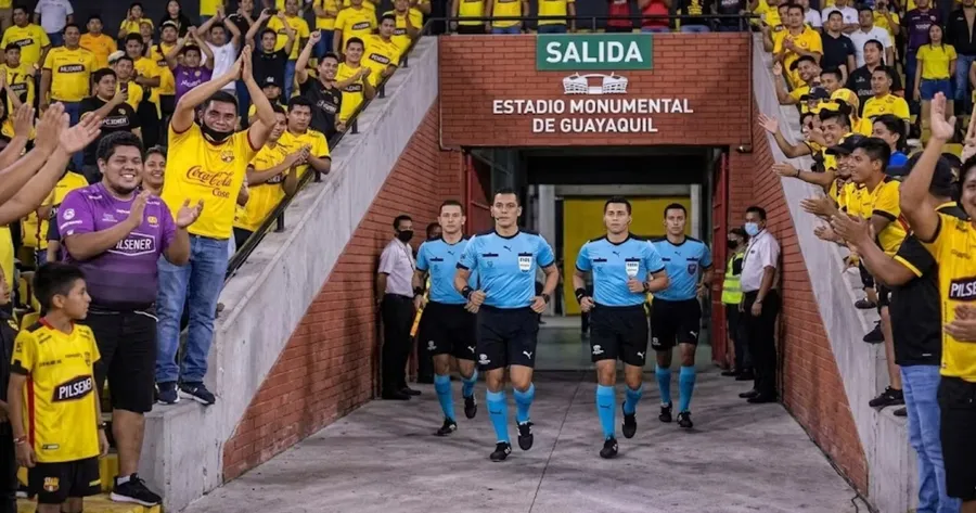 doble amarilla ⭐️⭐️⭐️ tweet media