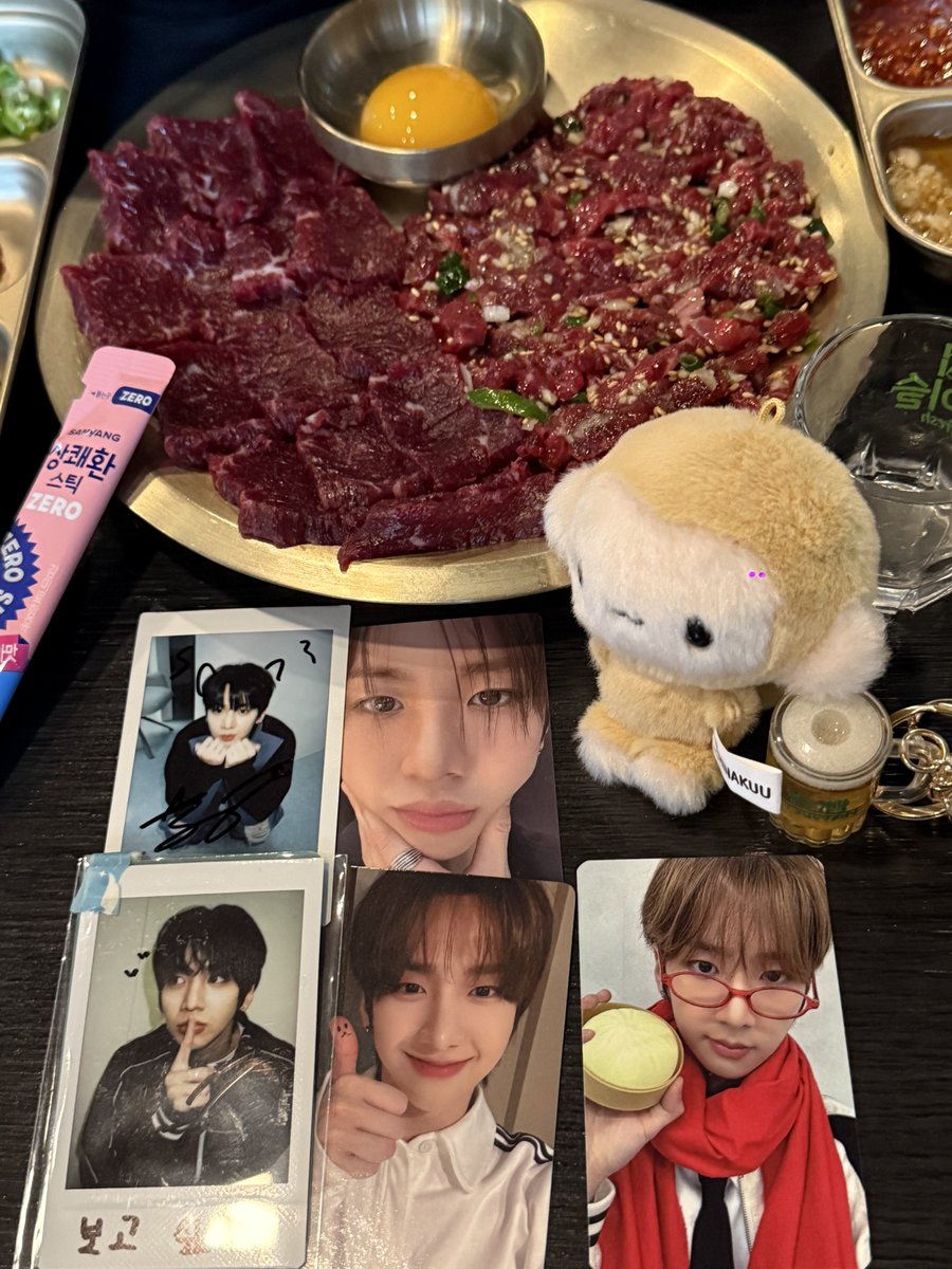 이름모하지 tweet media