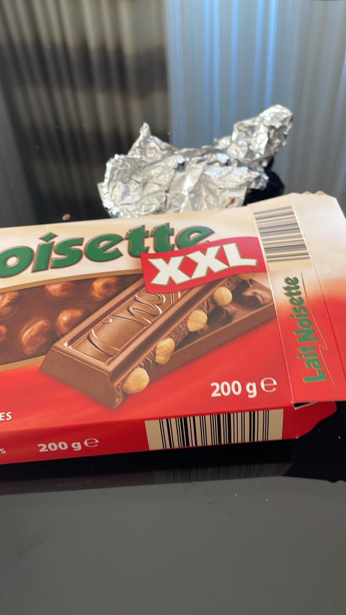 milesgrr_'s tweet image. Après avoir fait le plein de vitamine D, on enchaîne avec des bons flavonoïdes, des acides gras insaturés et des polyphénols pour optimiser sa santé et la sérotonine🙌💪💪#biohacking #healthytreat