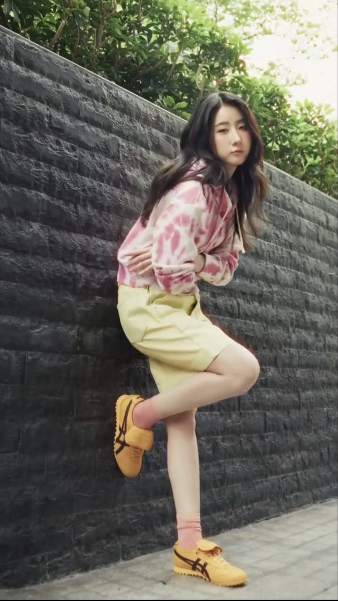 APASRA YOKO 😻 tweet media