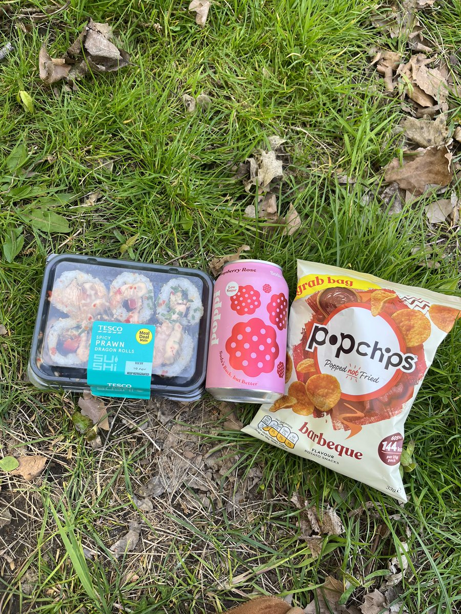 josie .* 𖣂 tweet media