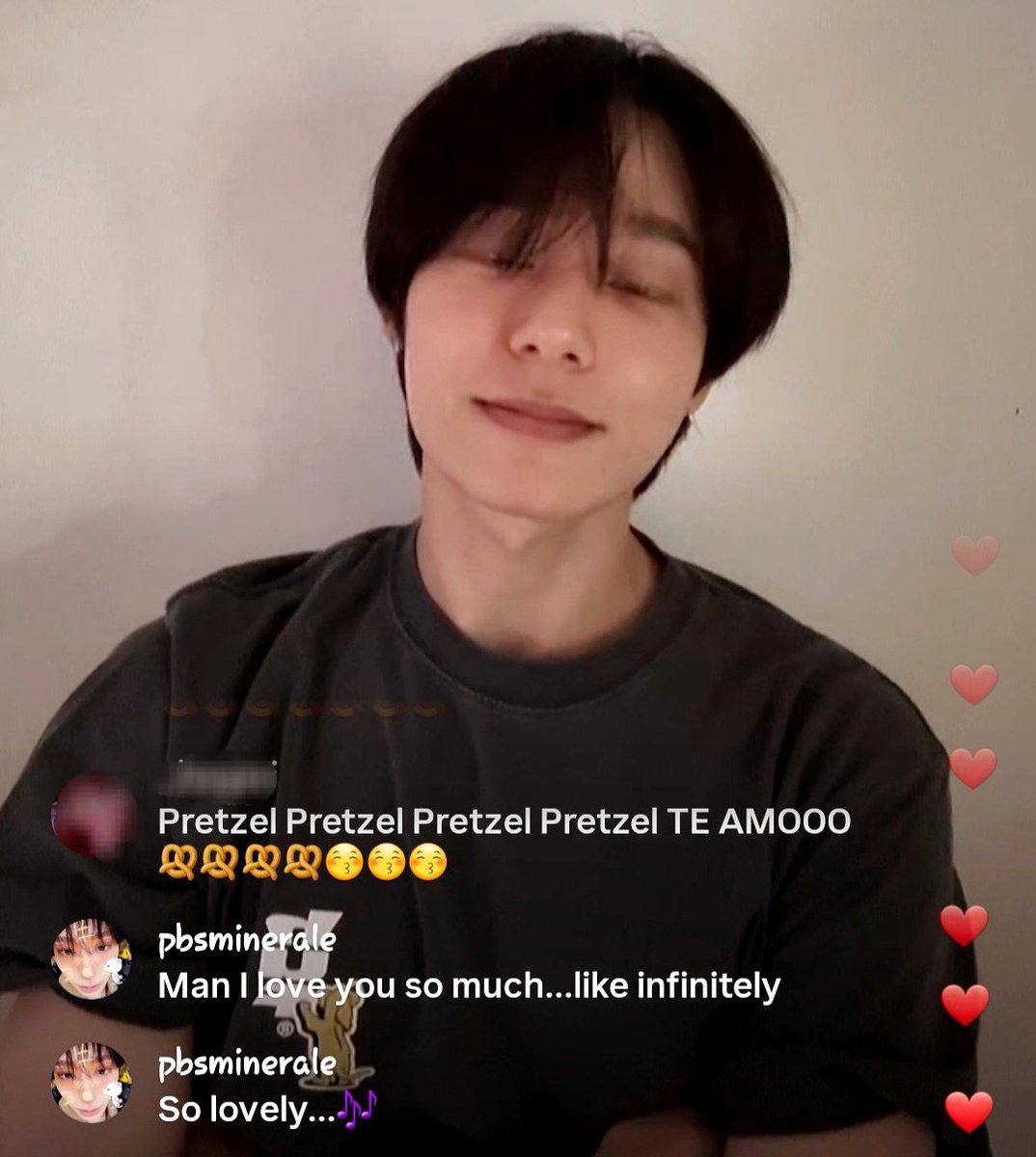 갈 loves & met 웅 🐯🦋 tweet media