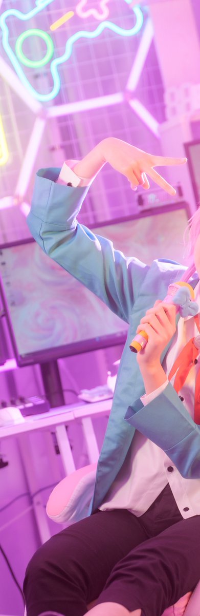 踊カメ tweet media