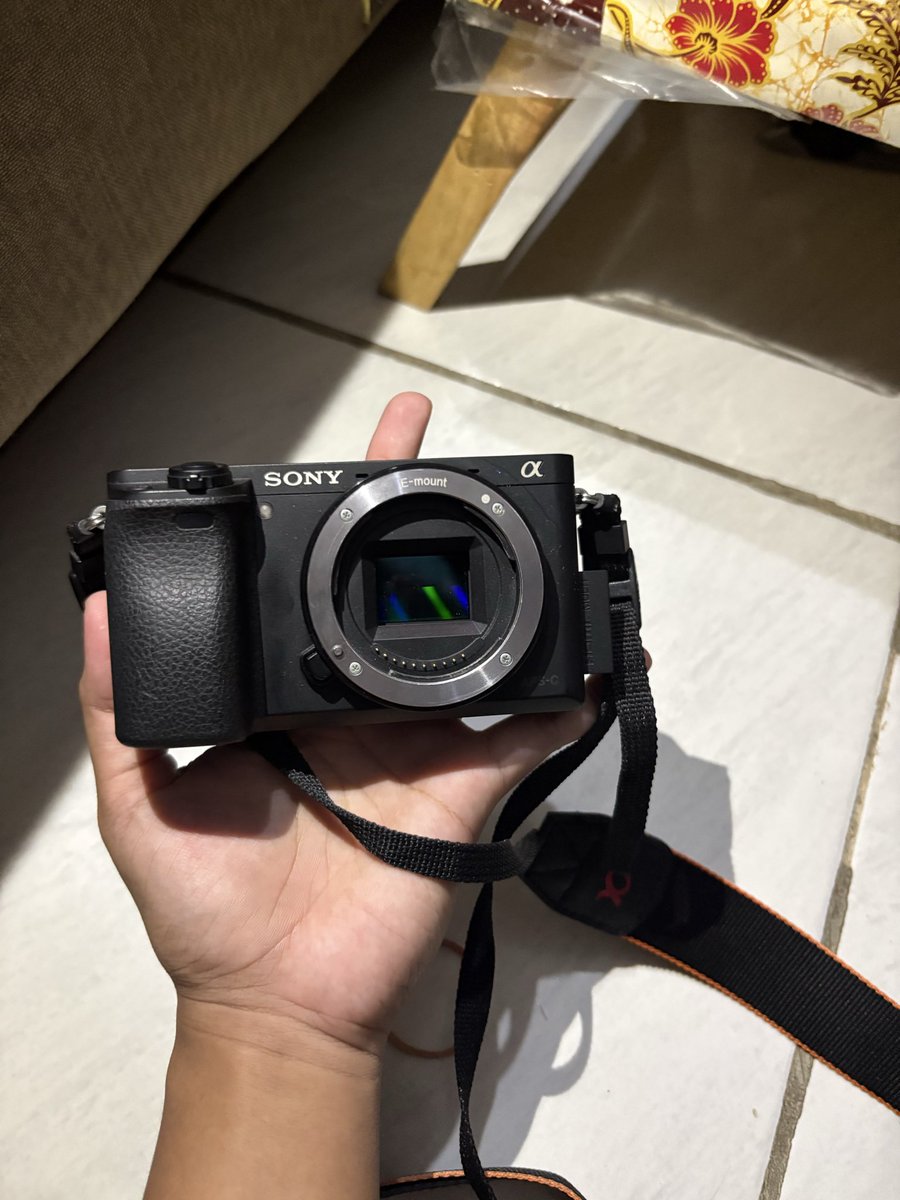 iamthevenomb tweet media