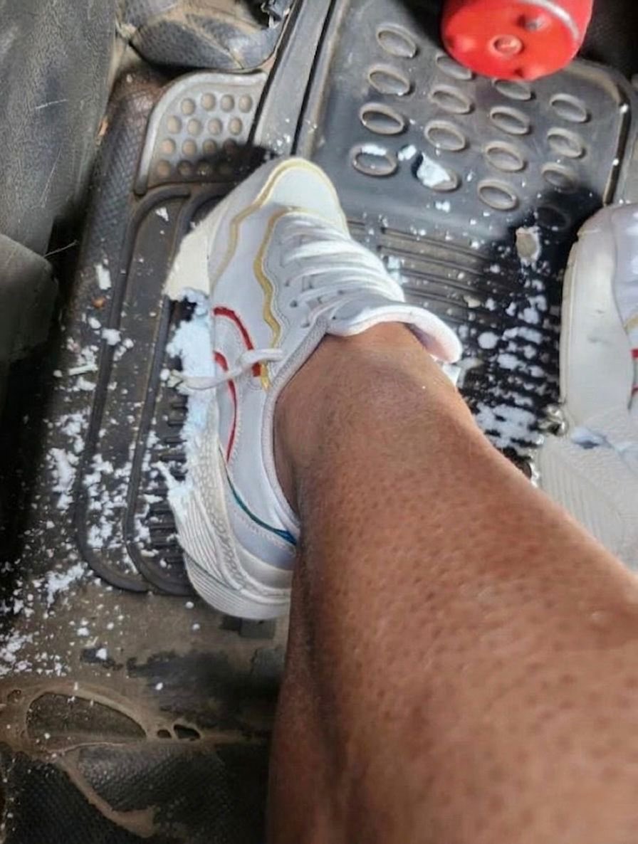 سـيَّاف. tweet media