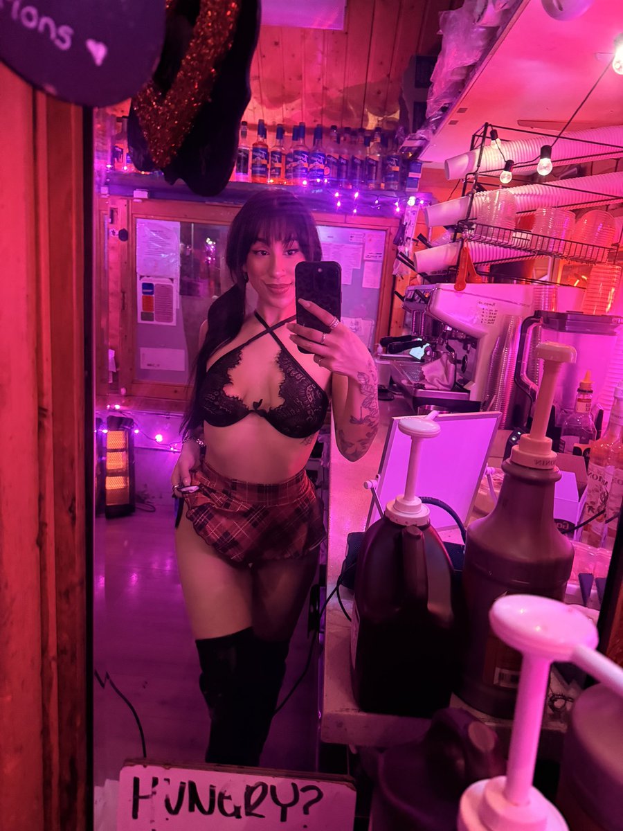 Riley ☕️ tweet media