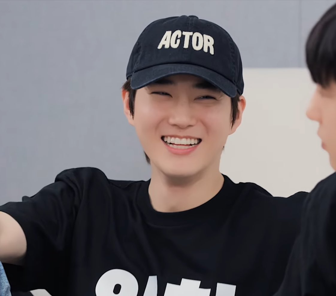 준면이 너무 예쁘다...