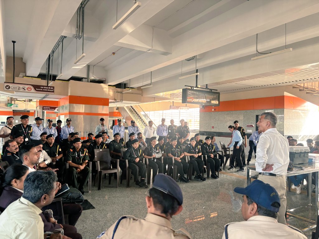 Bhopal Metro Rail tweet media