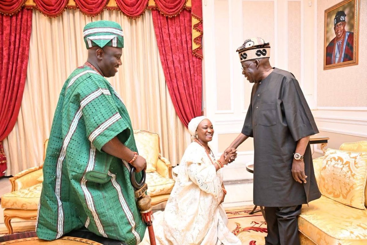imakun122's tweet image. Ikubabayeye Alaafin ipẹkun Ọba HIM Oba Abimbola Akeem Owoade I paid courtesy visit to President Asiwaju Bola Ahmed Tinubu at his bourdillon house yesterday in Ikoyi, Lagos.
#Alaafin #Tinubu #RemiTinubu #OyoEmpire