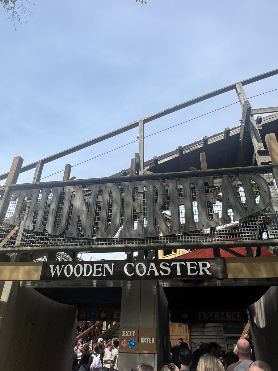 Queue Thrills tweet media