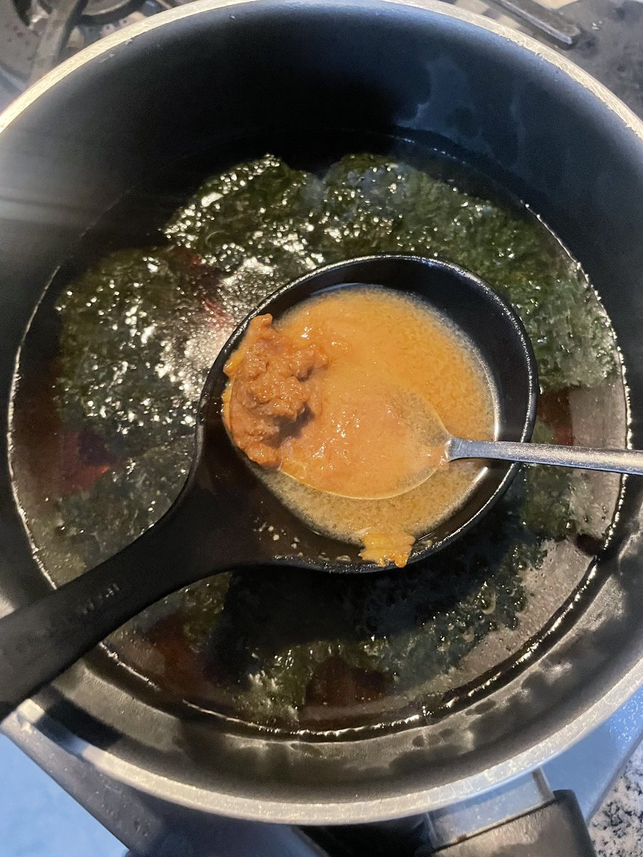 otro pomo vªcío tweet media