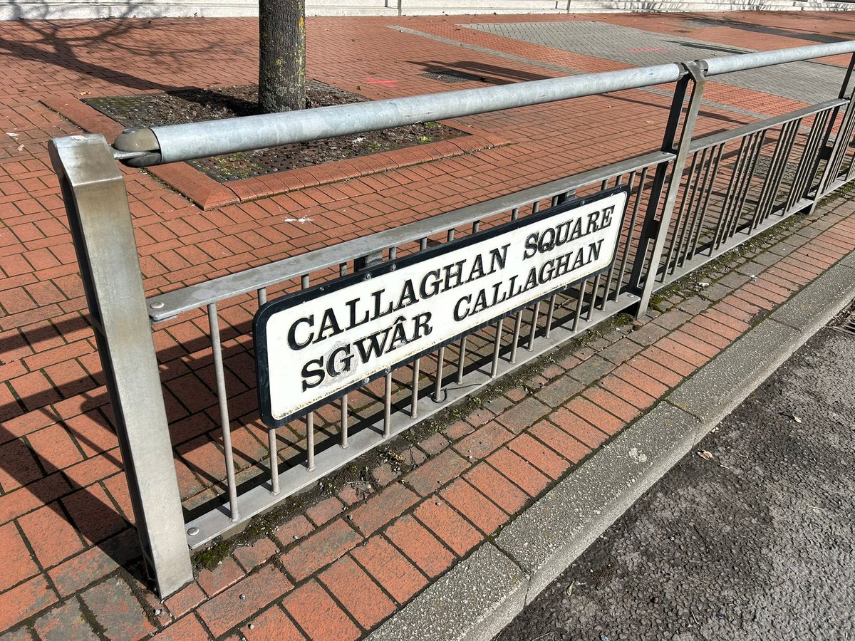 primetime_cast's tweet photo. James Callaghan is the only person to have held all 4 Great Offices of State. PM during difficult economic times (1976-79), his was the most recent government brought down by a vote of no confidence. Not a Welshman, but he represented Cardiff South in Parliament for 42 years! https://t.co/5shnX8aroz