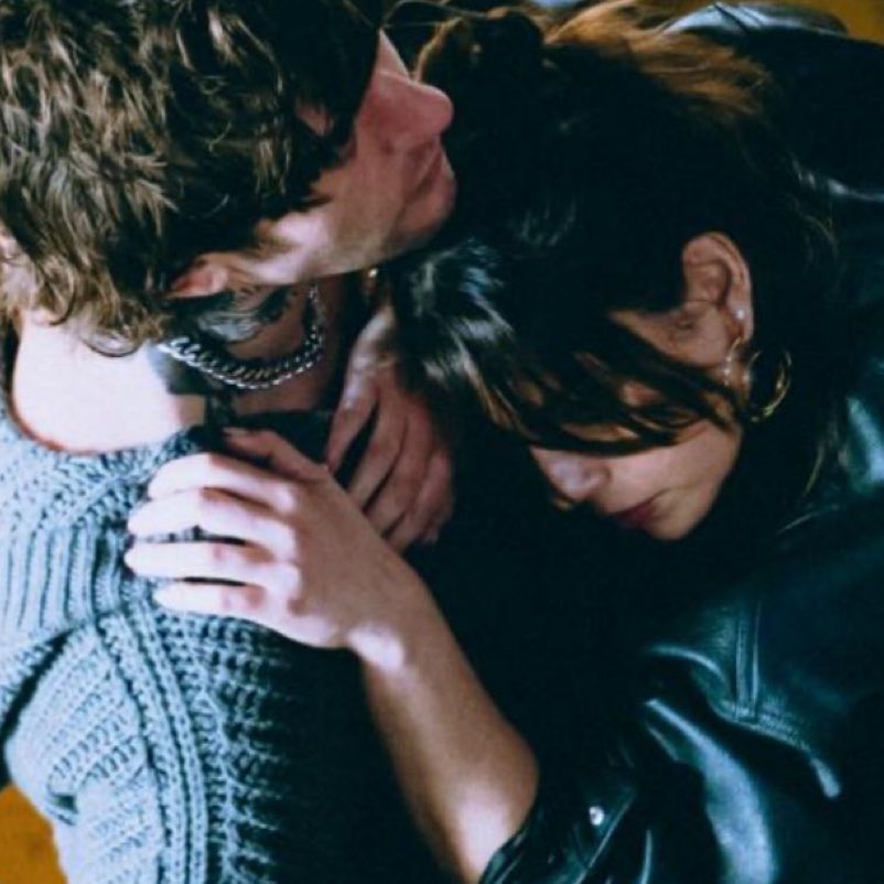 updatesemmam's tweet image. “VACCI PIANO” di Emma e Rkomi vola alla #110 (+36) su Spotify con 62.461 stream.