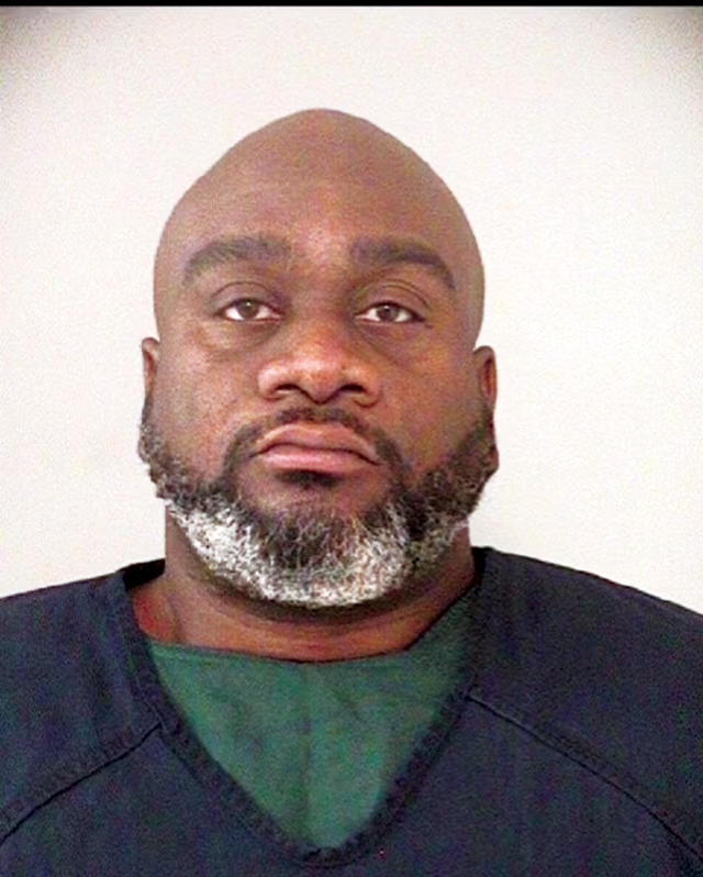 fbherald's tweet photo. A former LCISD employee died before standing trial for the murder of his wife.
Authorities say David Wayne Pollard died while out on bond due to a medical condition, possibly a heart attack. https://t.co/PD5Qnvkl0o