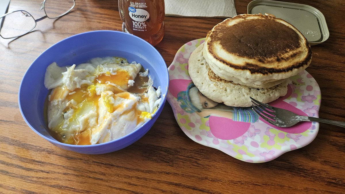 McBurger tweet media