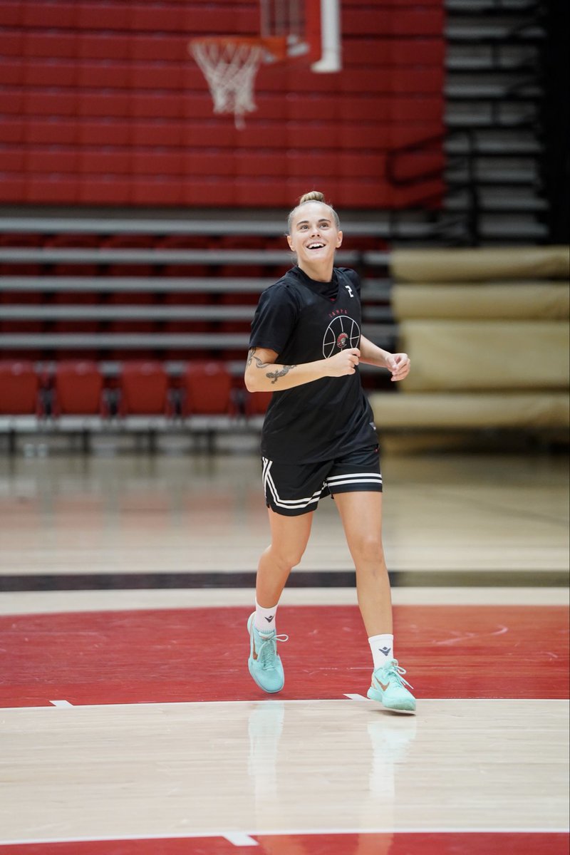 UTampaWBB's tweet photo. Back like we never left 😮‍💨

#TampaWBB🏀 #StandAsOne🛡️ https://t.co/PqDZPHi2eU