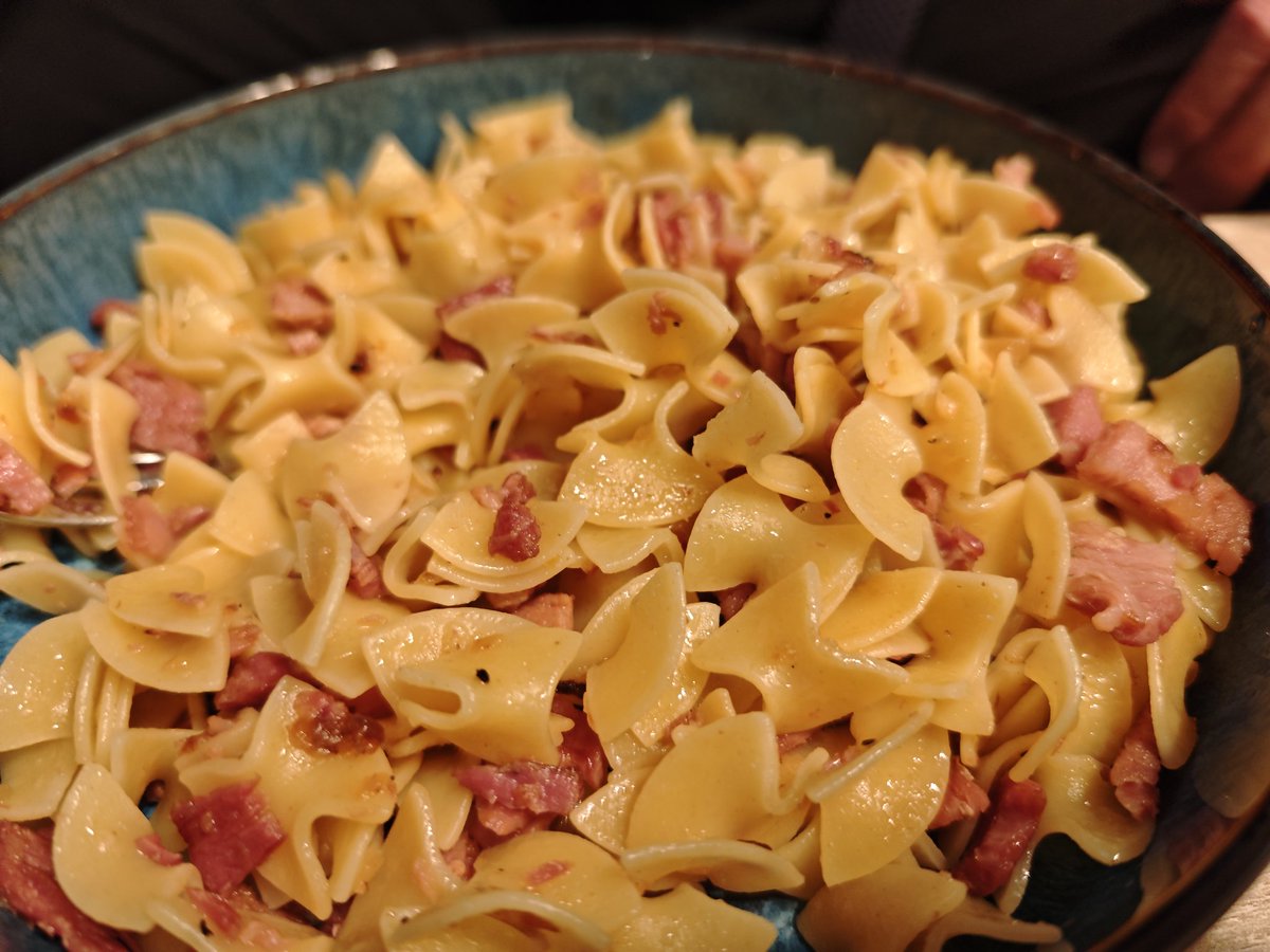 Babykatzi 🐈🐈🐈‍⬛🐈🐕 tweet media