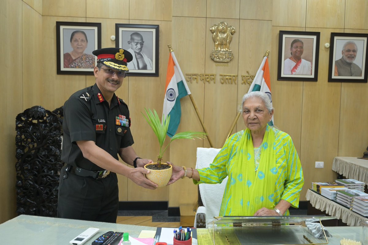 suryacommand's tweet image. *Empowering Youth, Inspiring Future*

Maj Gen Maneesh Kukrety, #GOC Madhya UP Sub Area, called on the Hon’ble #Governor of #UttarPradesh, Smt Anandiben Patel, at UP #JanBhavan and held a constructive interaction on initiatives centred on youth motivation, character building and
