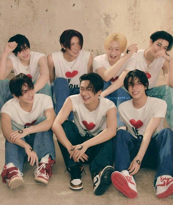 zENa⁷ | 7hypen tweet media