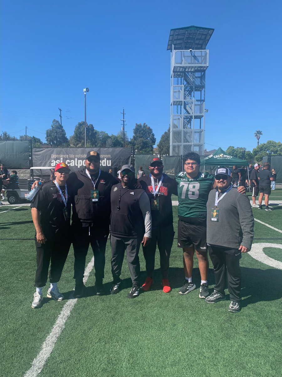 FootballApaches's tweet photo. Sanger Football x Cal Poly Football! Hanging with Coach Skip and staff.. And checking in on former Apache @ybarra_78 https://t.co/cLVbW1I2KG