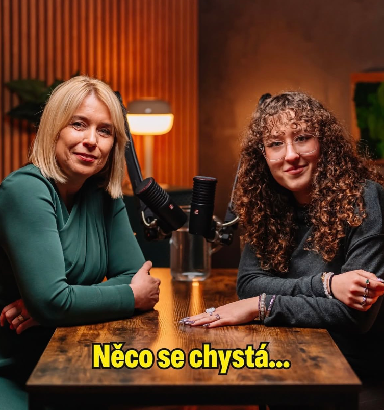 potracené židobolševické dítě rosy luxemburgové ★ tweet media