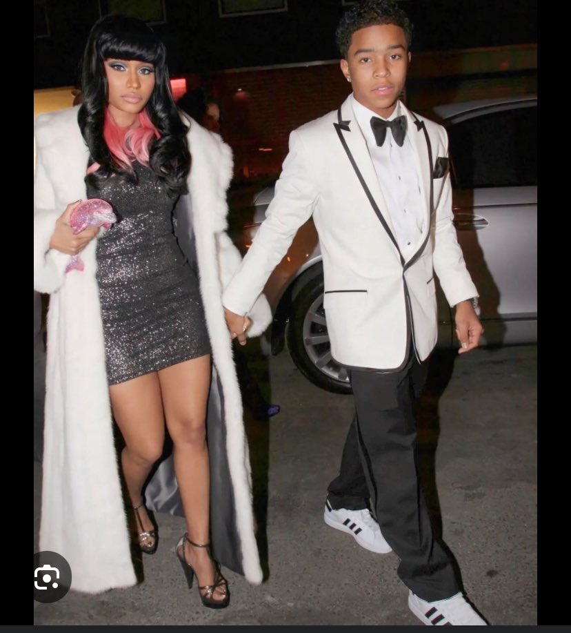 ended your fave tweet media