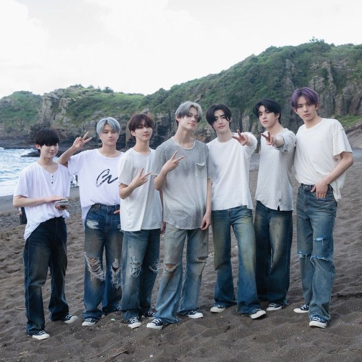 yoruichi tweet media