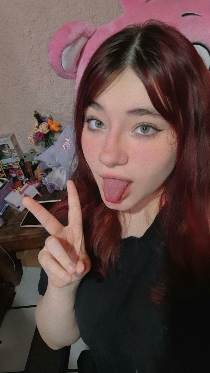 Lexie🦋 tweet media