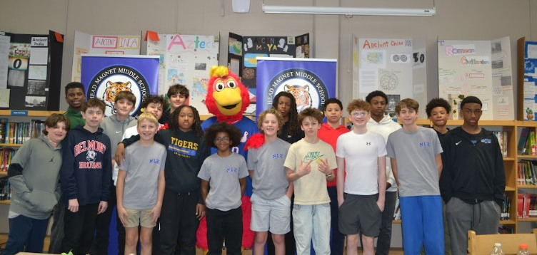 Head Magnet Middle School tweet media