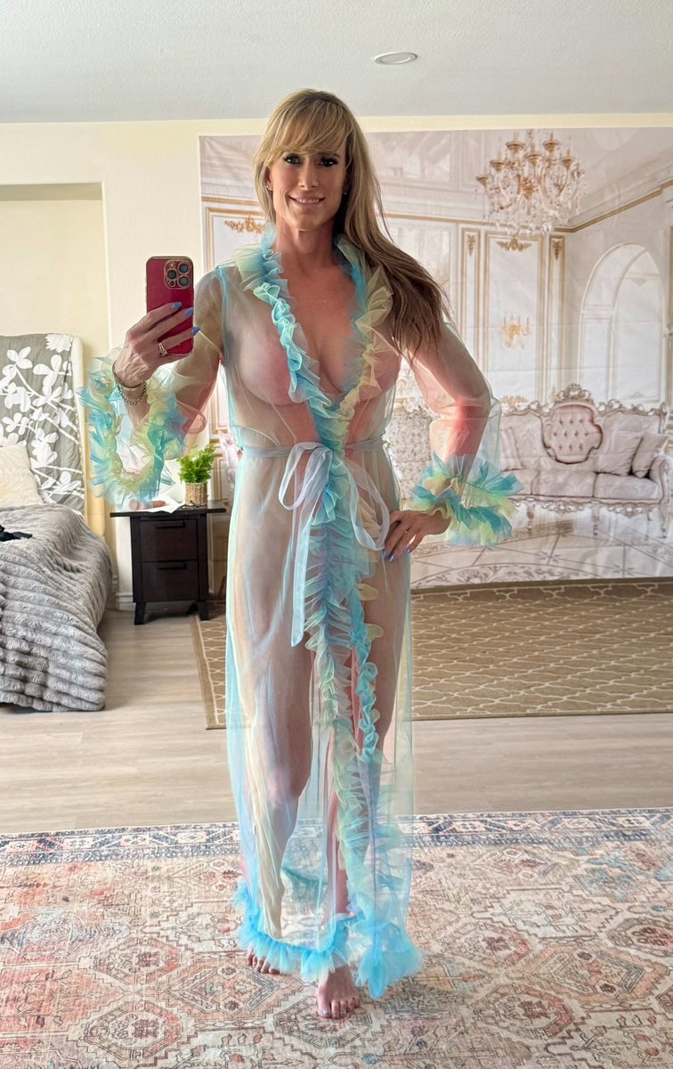 Sofie Marie 👙 tweet media