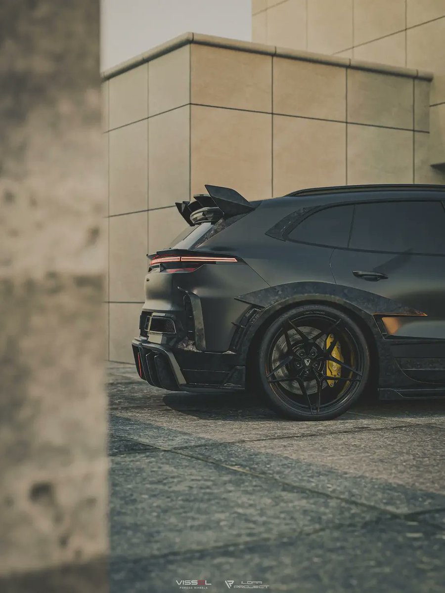 WorldWideCarsTM's tweet image. NEW 2027 Cayenne Tuning Body Kit