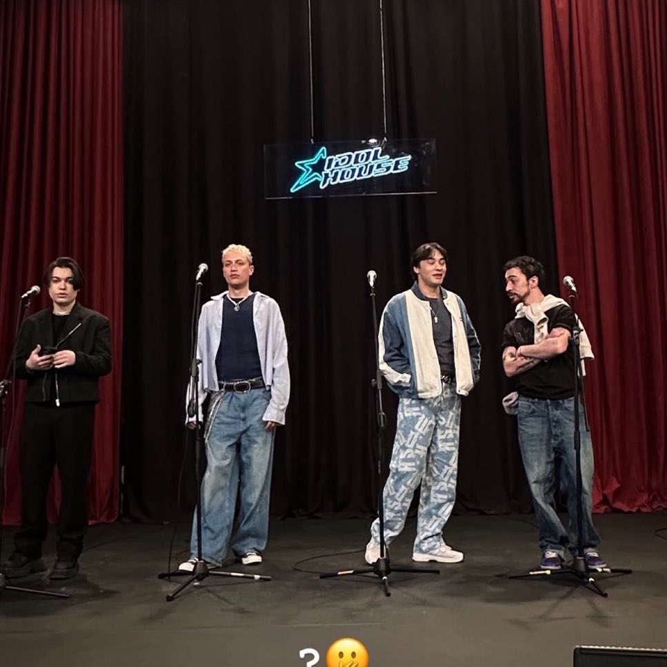 eftyy #akındebut tweet media