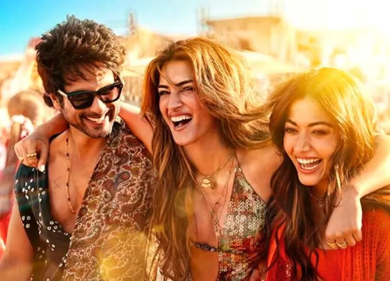 EnglishSalar's tweet photo. Actor #ShahidKapoor recalled the “positive energy” on set while shooting ‘Jab Talak’ from ‘Cocktail 2’. The song was composed by #Pritam and sung by #ArijitSingh and #AkasaSingh. Directed by #HomiAdajania, the film also stars #KritiSanon and #RashmikaMandanna, who said the song captures fun, friendship and holiday vibes. #Cocktail2 is set to release on 19 June. #Bollywood