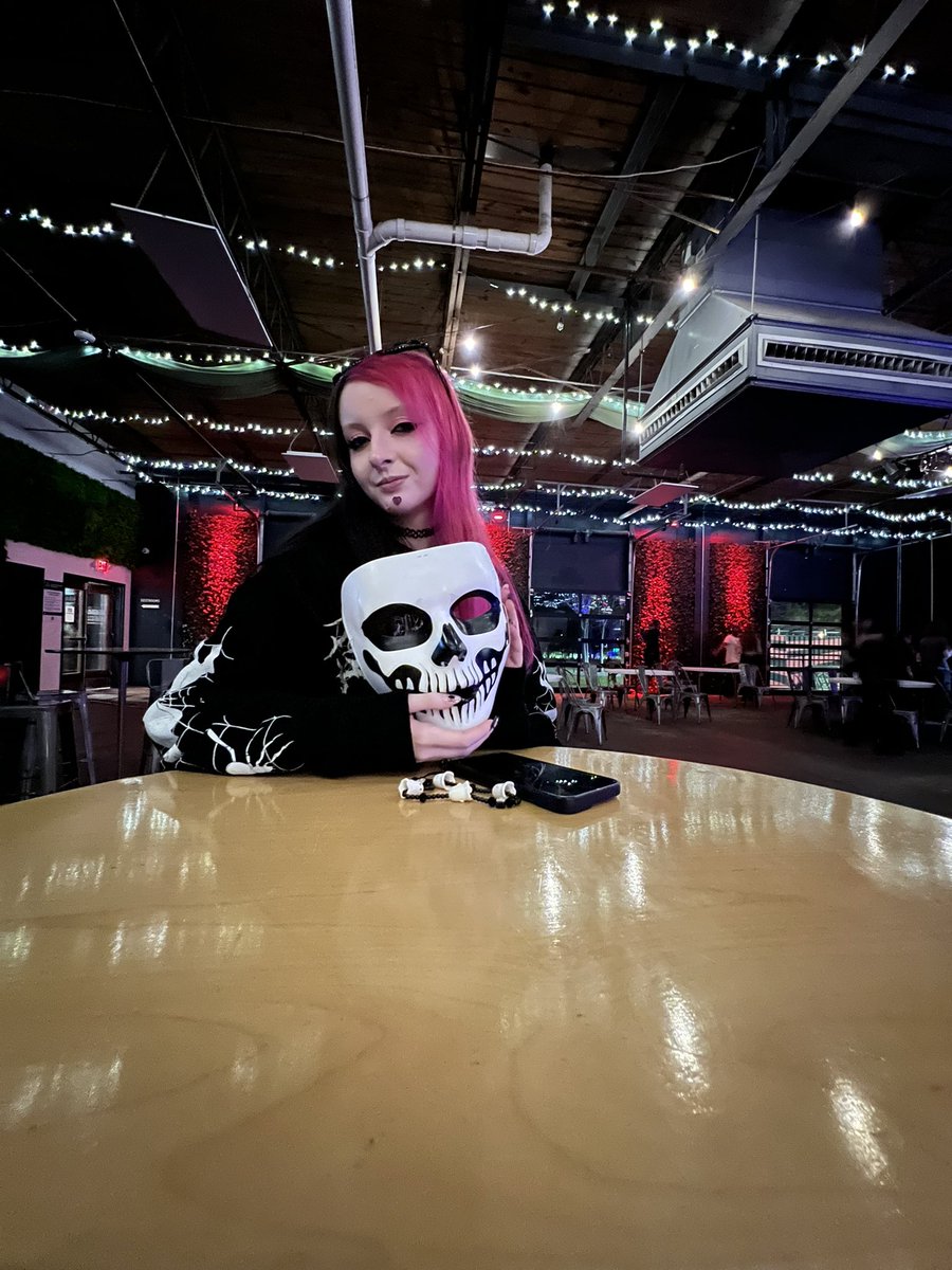 lilly123aj's tweet image. happy #corpsetwtselfieday !!
i hope u all are doing well, miss you guys 
@Corpse_Husband @CORPSE