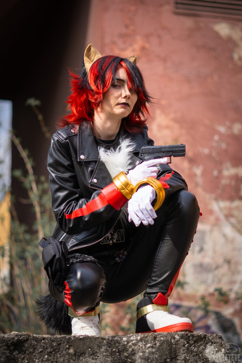 Pathetic.

Reveal of my first cosplay ever - Shadow The Hedgehog ❤️ 🦔

📸 <a href="/AzsharaKletete/">Azshara☕️kletete</a>