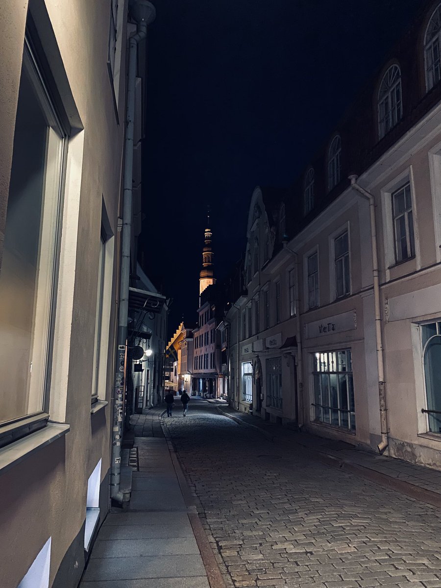 Tim Sennett tweet media