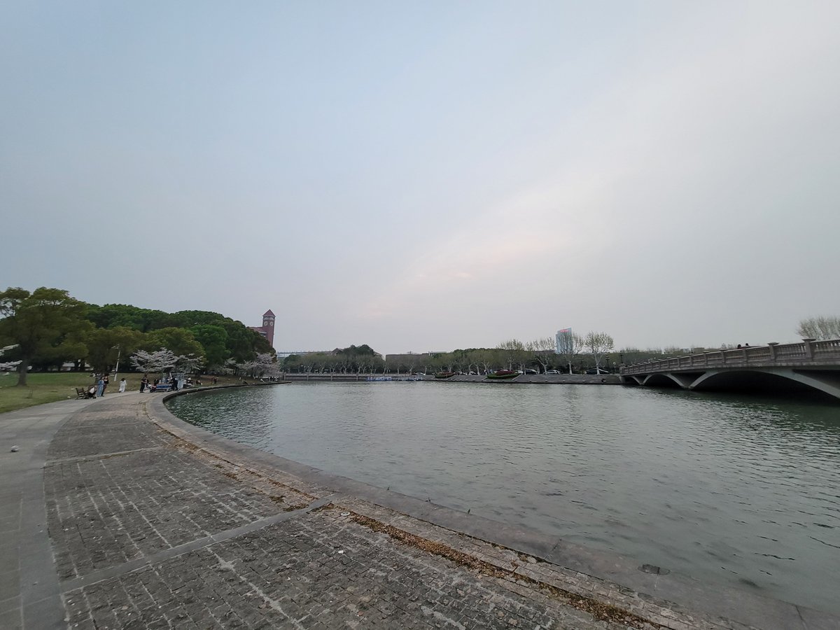 HHQLZ_999 tweet media